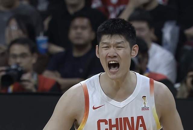 九游体育怎么买球-连续2场逆转，中国男篮两连胜，李弘权9+11成奇兵 高诗岩防守拉满